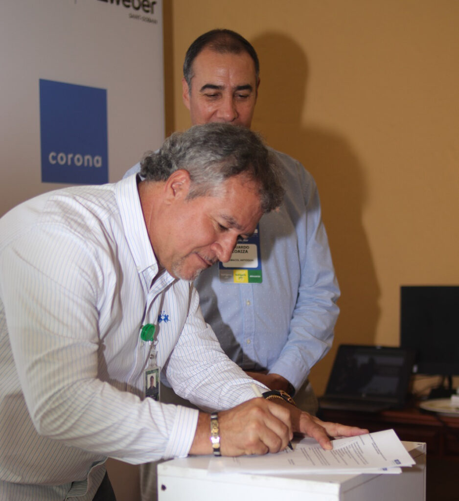 Cornare y sector construcción