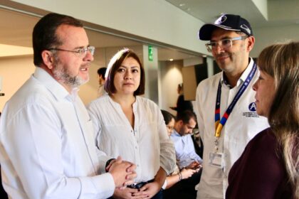 A-fines-de-este-año-estaria-definida-ampliación-del-Aeropuerto-Jose- Maria-Cordova