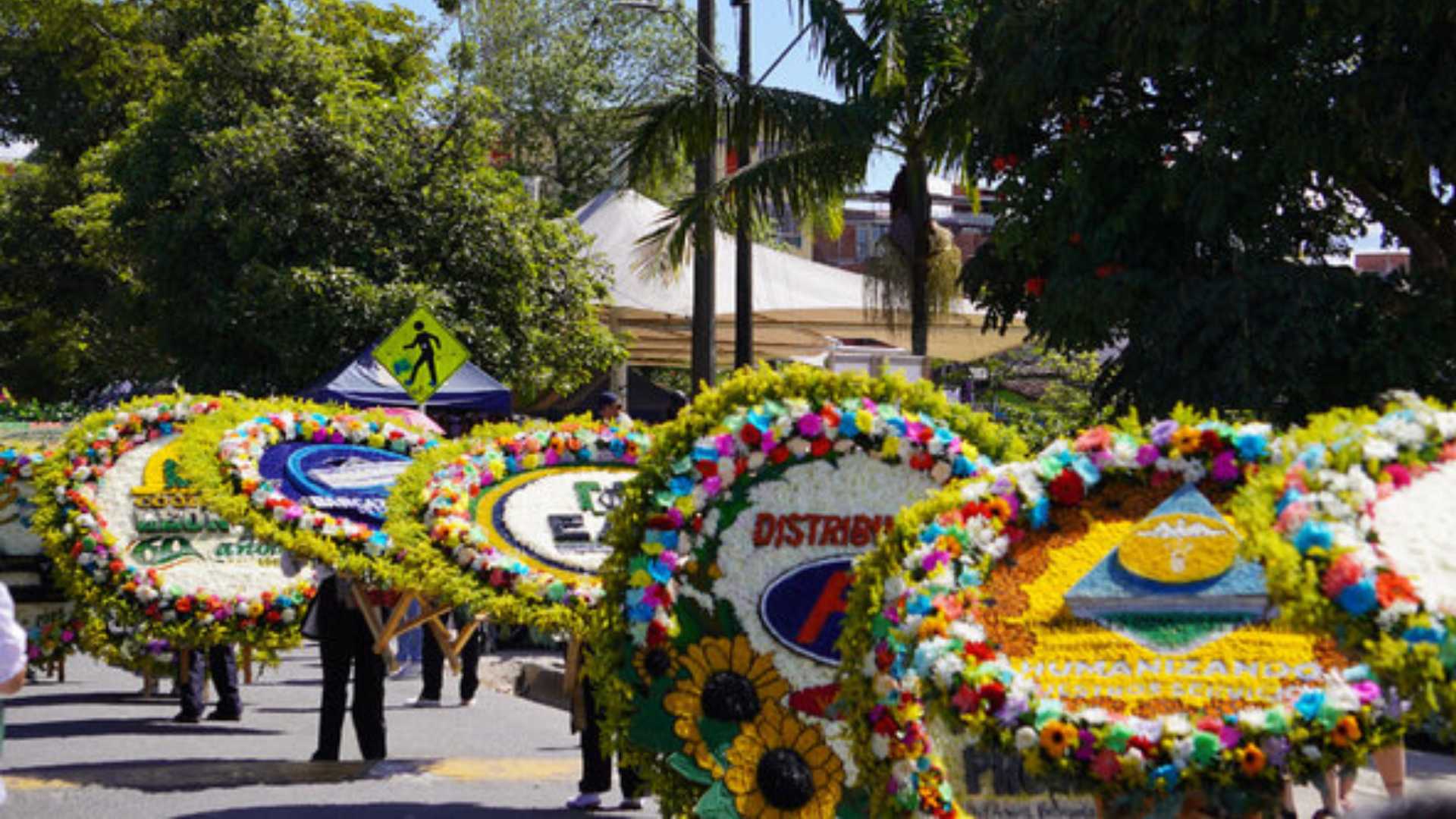 Guatape-celebrara-sus-Fiestas-de-Zocalos-y-Flores- Silletas-y-Colores-del-26-al-28-de-julio