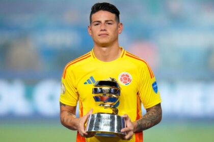 James-Rodriguez-galardonado-por-la-Conmebol-como-mejor-jugador-de-la-Copa-America