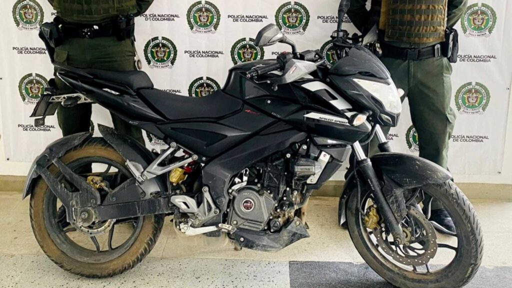 Recuperan-motocicleta-reportada-como-robada-en-Rionegro