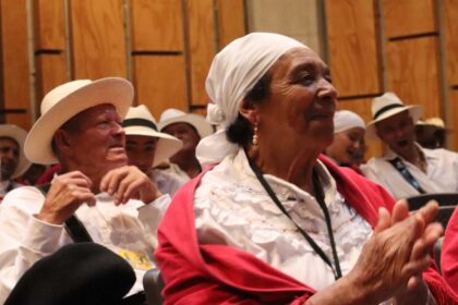 90.000-tallos-fueron-entregados-a-silleteros-en-el-Trueque-de-Flores