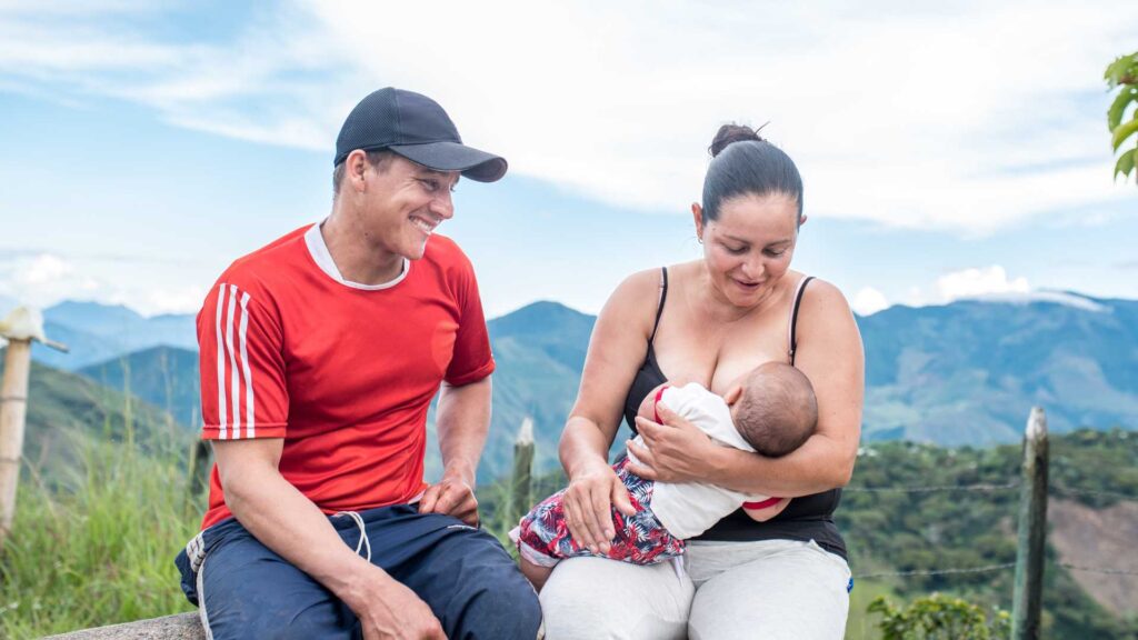 Comfenalco-Antioquia-lanza-exposiciones-pedagogicas-sobre-lactancia-humana-en-18-municipios