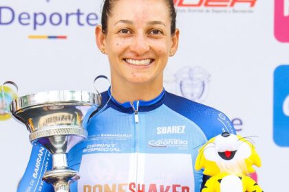 Ella-es-Katherin-Montoya-campeona-del-Sprint-Especial-de-la-Vuelta-a-Colombia