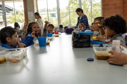Rionegro-implementa-nuevo-modelo-del-PAE-con-alimentos-preparados-en-el-sitio